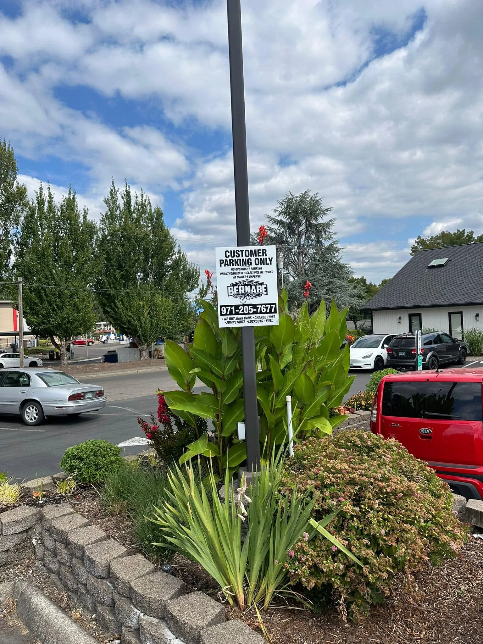 How HOAs Can Manage Guest Parking resource for Oregon property managers